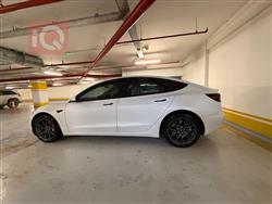 تسلا موديل 3